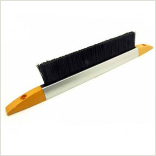 Escalator brush